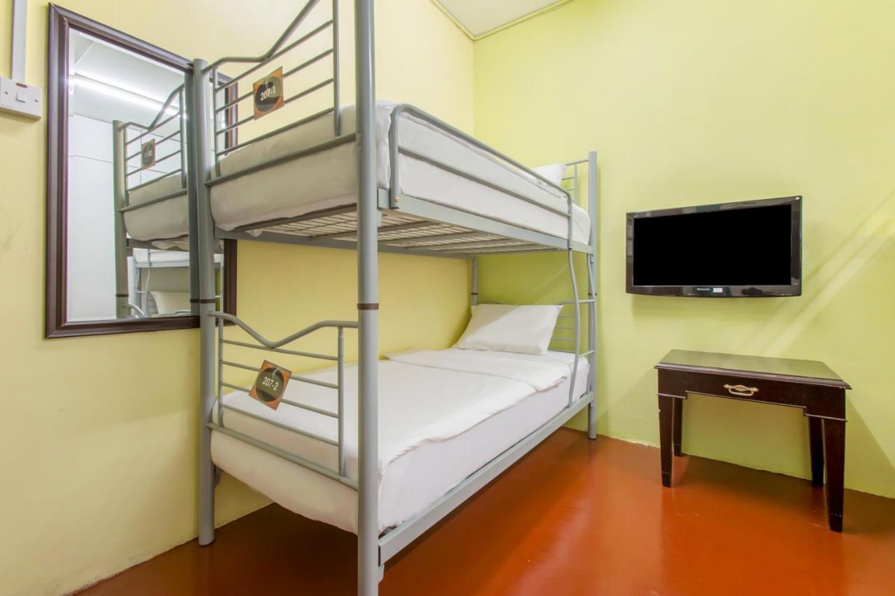 Spot On 89788 Musafir Transit Hotel Nilai Exteriör bild